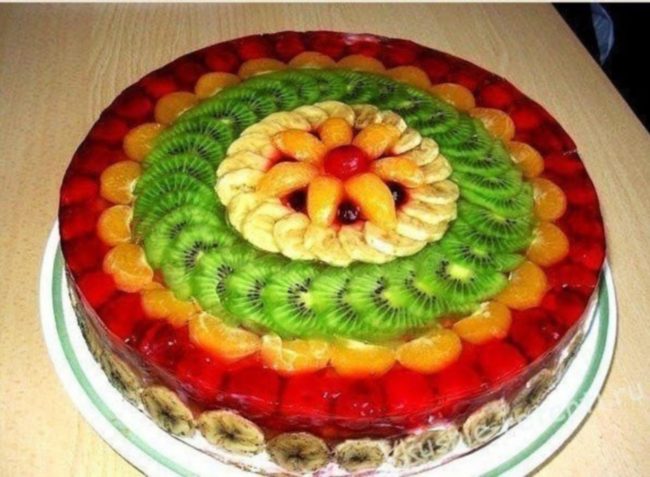 Торт желейный с фруктами