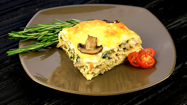 как приготовить пирог с грибами и курицей